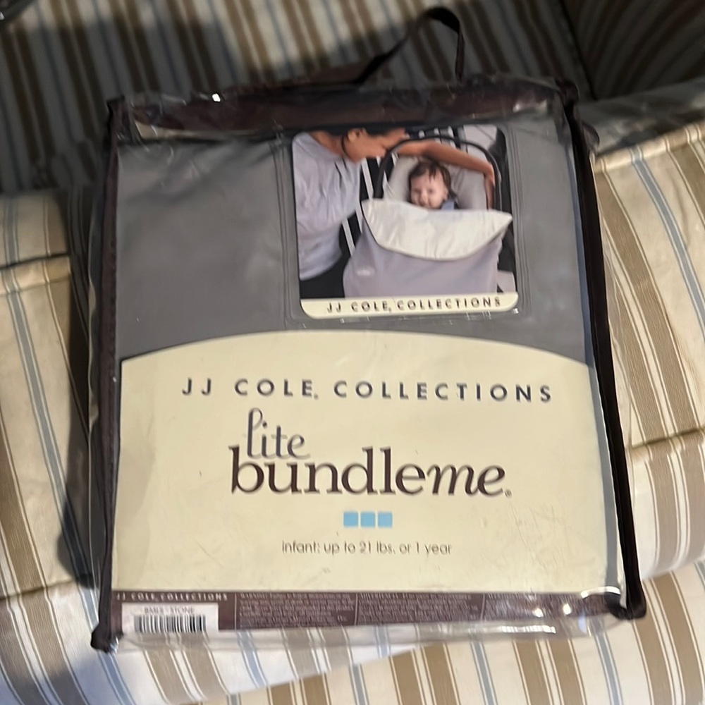 JJ Cole Bundle Me Lite